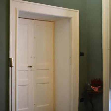 Porta Felu Apartment *